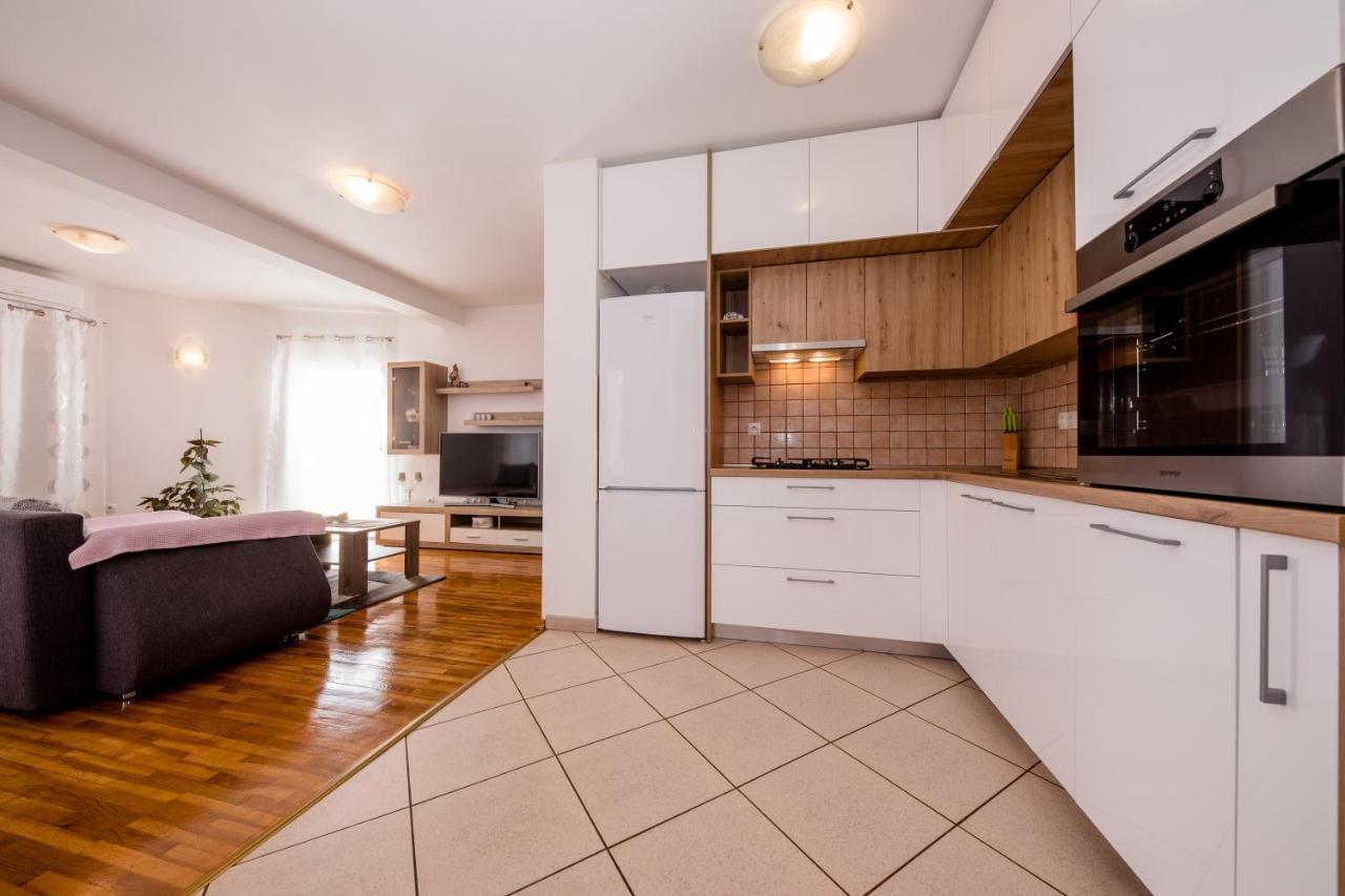 Zeljko Apartmani Lopar Exteriör bild