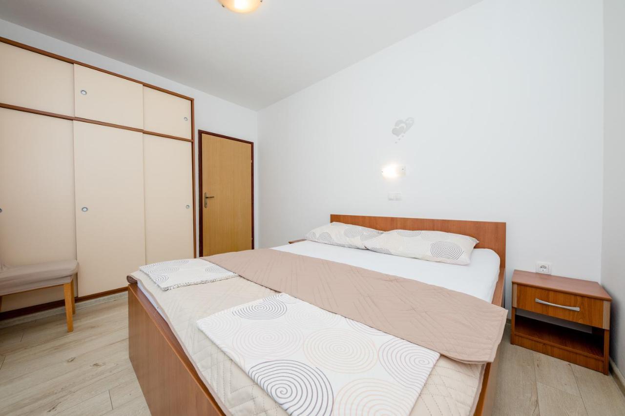 Zeljko Apartmani Lopar Exteriör bild